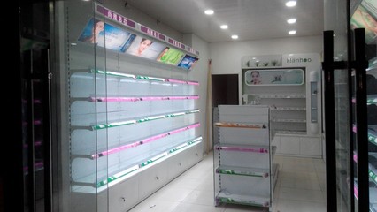 宿遷宿達 化妝品展柜、個人護膚背柜與屈臣氏貨柜批發定制專家